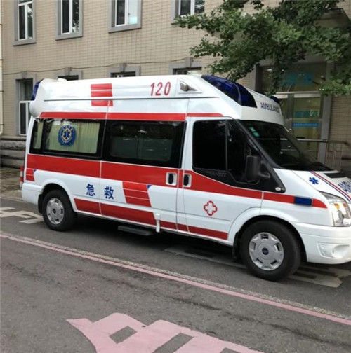 旌阳选择我们的救护车出租,开启安心转院之旅